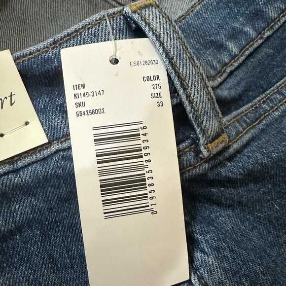 NWT Abercrombie & Fitch The 4” Mom Short High rise shorts size 16 and 18 - Picture 4 of 16